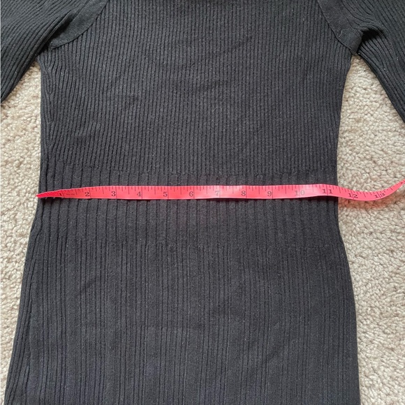 White House Black Market Black top XS - Picture 5 of 5